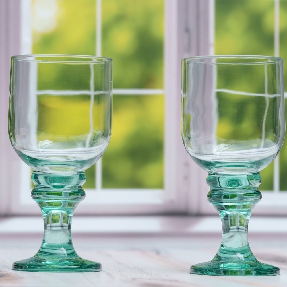 Pair - Vintage Wine Glasses
